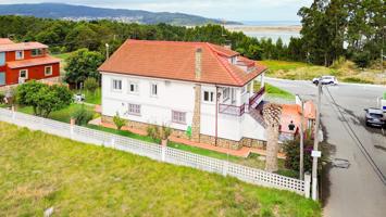 ¡Casa con VISTAS ESPECTACULARES y a 350 metros de la playa en Cabana de Bergantiños (A Coruña)por 309.990€! photo 0