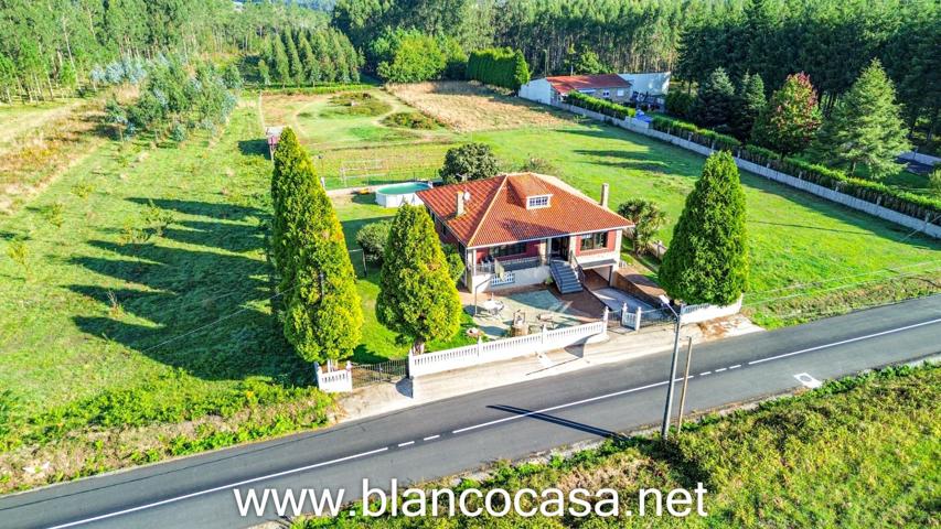 ¡Casa para ENTRAR a VIVIR con 3.843 m² de TERRENO a tan solo 5,4 km de Carballo (A Coruña)! photo 0
