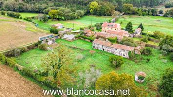 Antiguo PAZO para REFORMAR + 6.200 m² de SOLAR URBANO a 1,2 km del REFUGIO DE VERDES 🌿 (Coristanco - A Coruña) photo 0