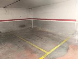 plaza de Parking en el casco antiguo photo 0