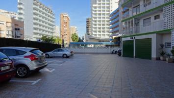 Se vende garaje cabinado en zona Levante - Plaza Triangular. photo 0