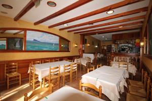 Se vende bonito y reformado Restaurante Steak House a un paso de playa Levante. photo 0