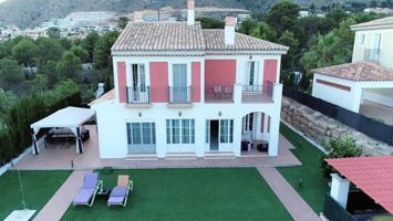 SE VENDE VILLA DE LUJO CON PISCINA PROPIA EN ZONA DE SIERRA CORTINA, FINESTRAT! SEVENDGROUP.COM! photo 0