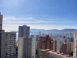 Reformado apartamento con 2 dormitorios(1+1), 2 baños, plaza de garaje privada y vistas al mar. photo 0