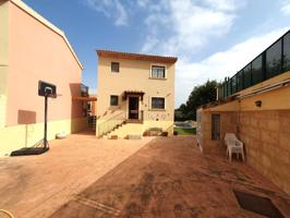 SE VENDE CHALET DE 5 DORMITORIOS CON PISCINA PROPIA EN ALFAS DEL PI SEVENDGROUP.COM photo 0