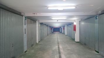 Se vende amplio garaje cabinado en 2 Linea playa Levante en zona Rincon de Loix Llano. photo 0