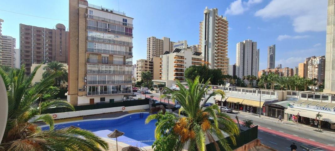 Apartamento con 1 dormitorio y terraza acristalada en zona Rincon de Loix. photo 0