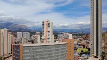 Reformado apartamento con 2 dormitorios y plaza de garaje subterránea en zona Rincon de Loix. photo 0