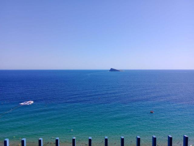 Precioso reformado piso con 2 dormitorios y precio recién rebajado en 1 Linea playa Levante. photo 0