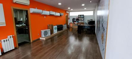 AMPLIO LOCAL COMERCIAL-ALMACEN , PARA CUALQUIERER ACTIVIDAD , INVERSION MUY INTERESANTE photo 0