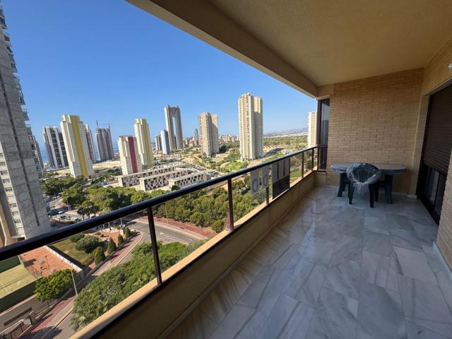 Apartamento con garaje y piscina en vía Parque Poniente Benidorm! www.euroloix.com photo 0