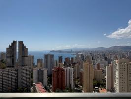 Ampio piso con vistas espectaculares al mar y Benidorm en zona Sierra Helada. photo 0