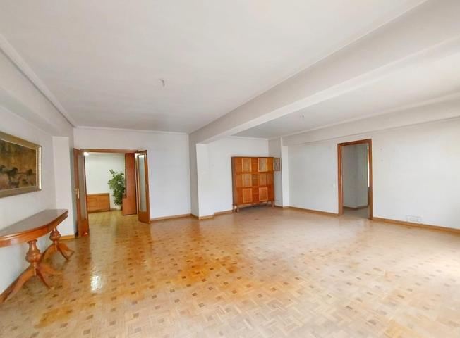 Piso En venta en Vallehermoso, Madrid photo 0