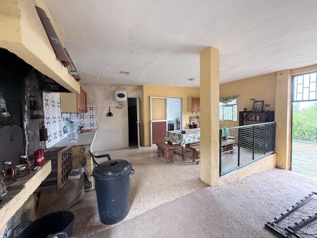 Oportunidad única: vivienda a reformar con más de 6.000 m² de terreno en Las Mesetas photo 0