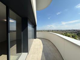 Magnífica vivienda de reciente construcción en el distrito de Quatre Carreres photo 0