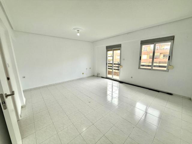 Tu nuevo hogar en Malilla te está esperando photo 0