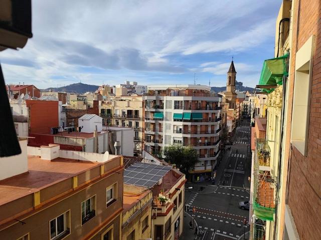 Exclusiva vivienda en sexta planta junto a Plaza España, Barcelona photo 0