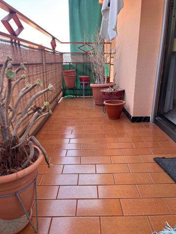 Piso alto con ascensor en Cerdanyola Norte, Mataró – ¡Listo para entrar a vivir! photo 0