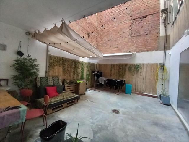 PLANTA BAJA CON PÁRQUING EN CERDANYOLA photo 0