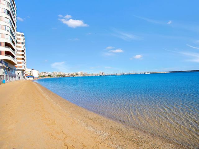 APARTAMENTO REFORMADO CON VISTAS AL MAR, PISCINA Y LICENCIA TURÍSTICA photo 0