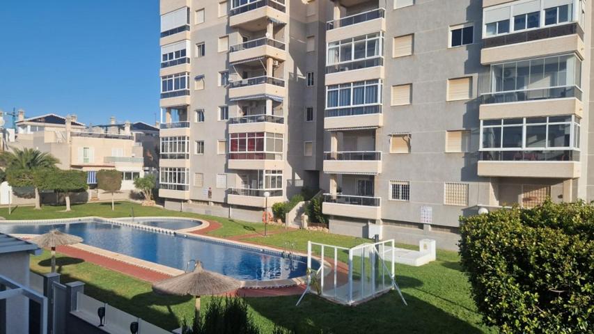 Gran dúplex, 3 dormitorios, 2 baños, jardín, solárium, garaje, piscina comunitaria, en Aguas Nuevas photo 0