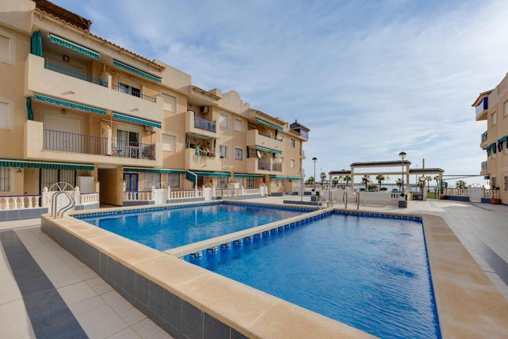 ¡Tu hogar cerca del mar te está esperando en Torrevieja! photo 0