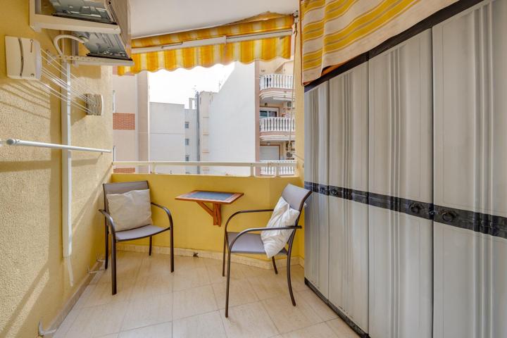 Estupendo apartamento céntrico de 2 dormitorios en Torrevieja photo 0