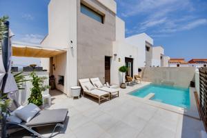 En Venta Villa Independiente seminueva, Ciudad Quesada Rojales - Alicante photo 0