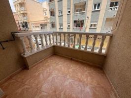 ¡Oportunidad en el corazón de Torrevieja! photo 0