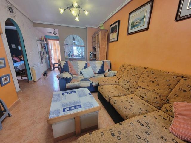 Apartamento de 2 dormitorios y piscina en Nueva Torrevieja photo 0