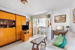 Apartamento de un dormitorio con terraza a solo 3 minutos de la Playa de La Mata photo 0