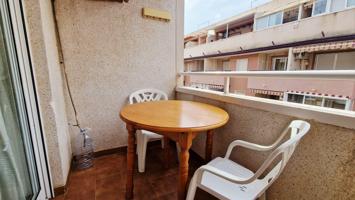 Espectacular Apartamento con Vistas a las Salinas y Piscina Comunitaria en Torrevieja photo 0