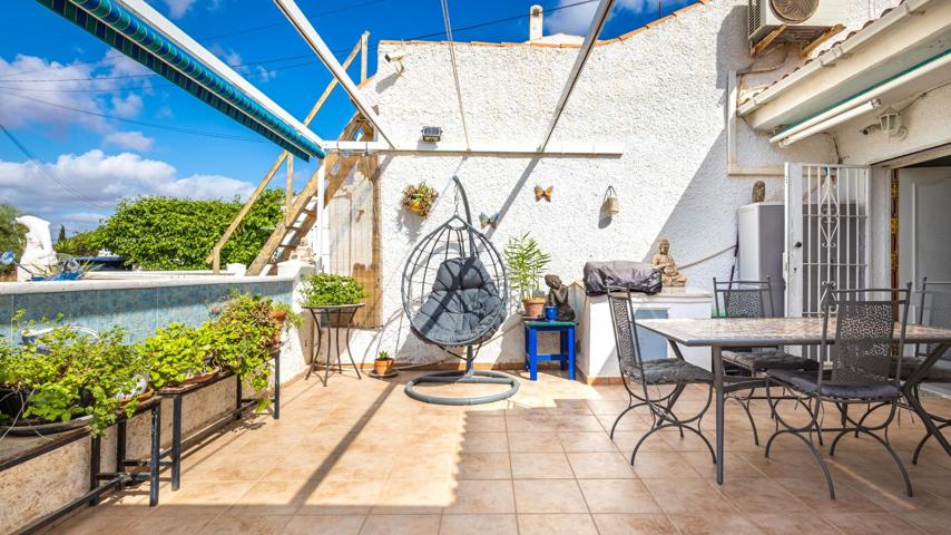 Oportunidad en Torreta III – Bungalow en esquina con gran patio y sin vecinos arriba photo 0