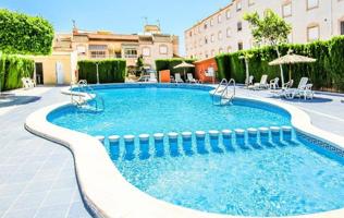 Bungalow planta alta con solárium privado y piscina comunitaria en Los Balcones photo 0