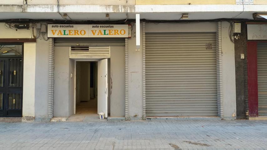 SE VENDE LOCAL COMERCIAL ZONA LAS PALMERAS photo 0