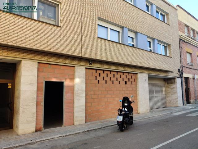 LOCAL en VENDA a IGUALADA - Zona Barri del Sant Crist photo 0