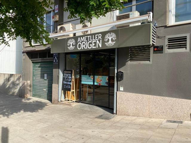 LOCAL COMERCIAL EN VENDA A PIERA photo 0