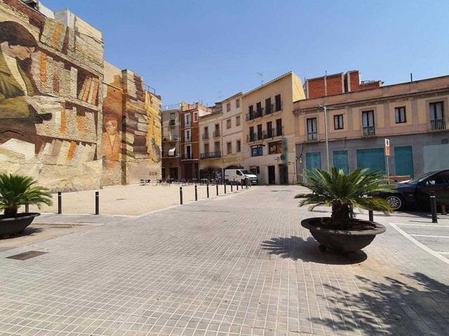 LOCAL COMERCIAL SITUAT AL CENTRE D'IGUALADA photo 0