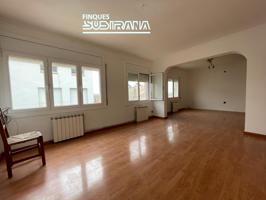 PIS EN VENDA A CALAF + GARATGE PRIVAT I TRASTER A LA PART SOTACOBERTA photo 0