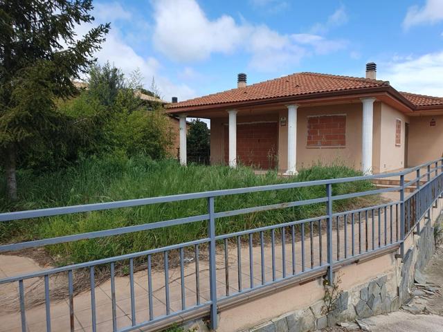 CASA EN VENDA A LA TORRE DE CLARAMUNT - PINEDES DE L'ARMENGOL photo 0
