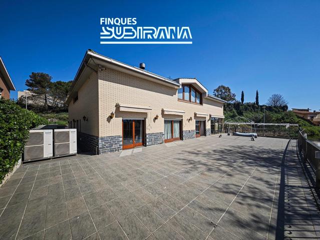 ESPECTACULAR CASA EN VENDA A IGUALADA - PLA DE LA MASSA photo 0