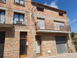 CASA EN VENDA A SANT MARTÍ DE TOUS - GARATGE + PIS + GOLFES + JARDÍ photo 0
