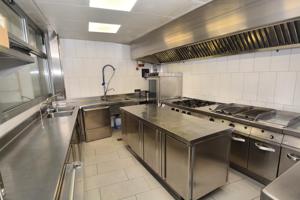 LOCAL COMERCIAL EN VENDA O LLOGUER, EQUIPAT – IDEAL PER RESTAURANT AL CENTRE D’IGUALADA photo 0