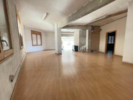 LOCAL COMERCIAL AMB POSSIBILITAT DE CANVI D'ÚS A HABITATGE A VILANOVA DEL CAMÍ photo 0