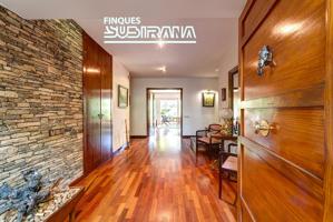 ESPECTACULAR XALET EN VENDA A IGUALADA - POBLE SEC * Viu amb tot el confort en una de les millors zones residencials de la ciutat! photo 0