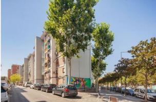 ✨ Oportunidad en Cornellà de Llobregat ✨ photo 0