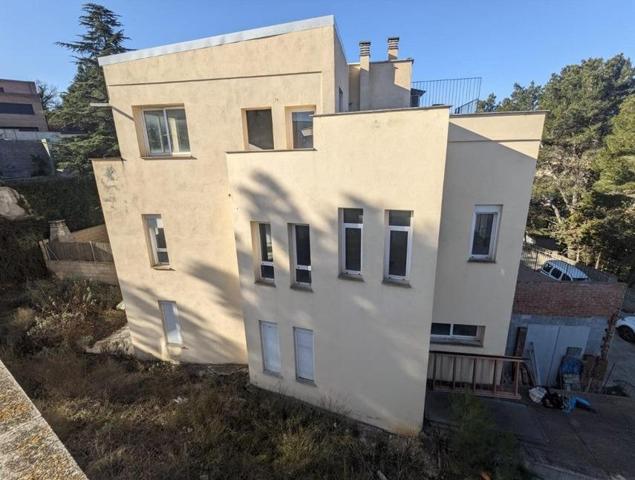 CASA EN CONSTRUCCIÓ A LA LLACUNA photo 0