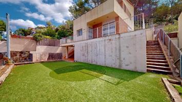 Casa unifamiliar en Canyelles photo 0