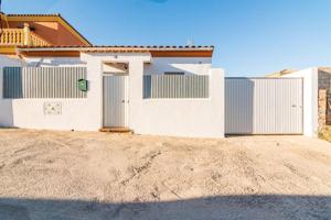 Chalet-Nave: Vive y trabaja en un solo lugar con estilo photo 0