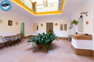 Oasis de paz en el corazón de Chiclana: finca andaluza con licencia turística photo 0